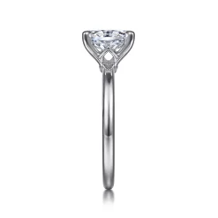 Outlet Gabriel & Co. Ali - 14K White Gold Oval Diamond Engagement Ring