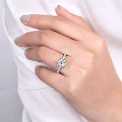Outlet Gabriel & Co. Alina - Platinum Hidden Halo Round Diamond Engagement Ring