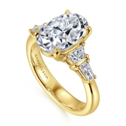 Outlet Gabriel & Co. Arianna - 14K Yellow Gold Oval Five Stone Diamond Engagement Ring
