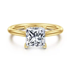 Outlet Gabriel & Co. Azucena - 14K Yellow Gold Princess Cut Solitaire Diamond Engagement Ring