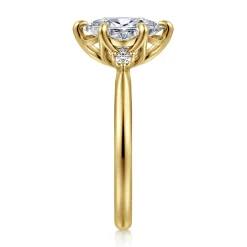 Outlet Gabriel & Co. Blaise - 14K Yellow Gold Oval Three Stone Diamond Engagement Ring