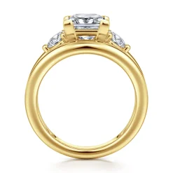 Outlet Gabriel & Co. Danni - 14K Yellow Gold Princess Cut Three Stone Diamond Engagement Ring
