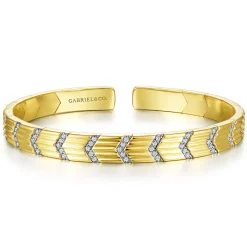 Discount Gabriel & Co. Demure - 14K Yellow Gold Cuff Bracelet with Pave Diamond Chevron Stations
