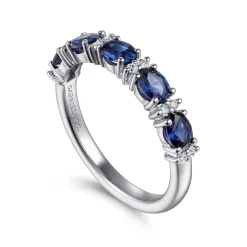 Outlet Gabriel & Co. Emelia - Platinum Oval Sapphire and Diamond Anniversary Band - 0.1 ct