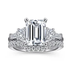 Outlet Gabriel & Co. Everley - 18K White Gold Emerald Cut Five Stone Diamond Engagement Ring