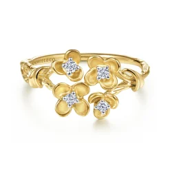 Hot Gabriel & Co. Floral - 14K Yellow Gold Engraved Floral Diamond Ring