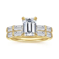 Online Gabriel & Co. Flores - 14K Yellow Gold Emerald Cut Five Stone Diamond Engagement Ring