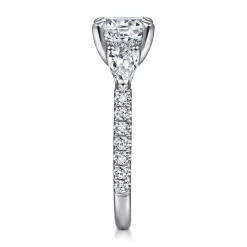 Outlet Gabriel & Co. Holloway - 14K White Gold Round 3 Stone Diamond Engagement Ring