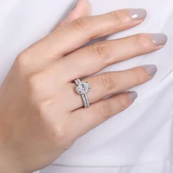 Gabriel & Co. Idina - 14K White Gold Oval Halo Diamond Engagement Ring