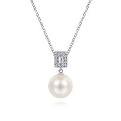 Outlet Gabriel & Co. 14K White Gold Pave Diamond and Pearl Pendant Necklace