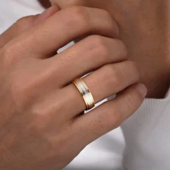 Discount Gabriel & Co. 14K White-Yellow Gold 4mm - Men's Wedding Band in Horizontal Brush Finish