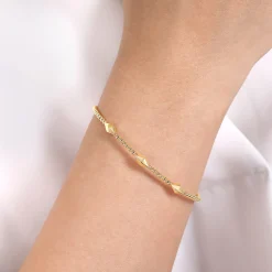 Best Gabriel & Co. 14K Yellow Gold Bujukan Pyramid Stations Bangle