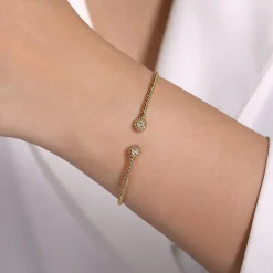 Outlet Gabriel & Co. 14K Yellow Gold Bujukan Split Cuff Bracelet with Diamond Flower Caps