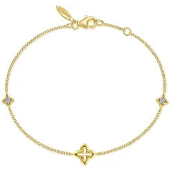Best Gabriel & Co. 14K Yellow Gold Chain Bracelet with White Sapphire Clover Stations