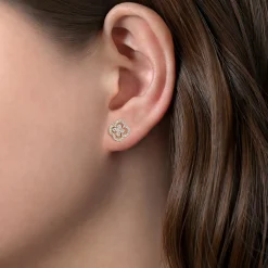 Sale Gabriel & Co. 14K Yellow Gold Cutout Clover Diamond Stud Earrings