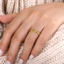Sale Gabriel & Co. 14K Yellow Gold Faceted Rectangle Station Stackable Ring