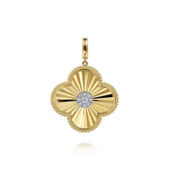 Discount Gabriel & Co. 14K Yellow Gold 32mm Bujukan Diamond Cut Diamond Clover Medallion Pendant With Detachable Bail