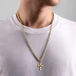 Outlet Gabriel & Co. 14K Yellow Gold Rectangular Station Cross Pendant