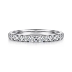 Outlet Gabriel & Co. Manila - 14K White Gold 11 Stone Shared Prong Set Diamond Wedding Band - 0.25 ct