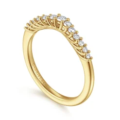 Outlet Gabriel & Co. Ostrava - Curved 14K Yellow Gold Shared Prong Diamond Wedding Band - 0.25 ct
