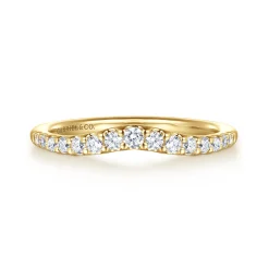 Best Gabriel & Co. Prive - Curved-14K Yellow Gold Diamond Anniversary Band - 0.25 ct