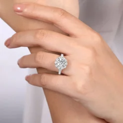 Outlet Gabriel & Co. Rayna - 14K White Gold Round Halo Diamond Engagement Ring
