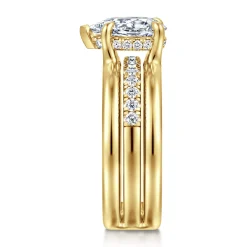 Outlet Gabriel & Co. Reeba - 14K Yellow Gold Pear Shape Diamond Engagement Ring