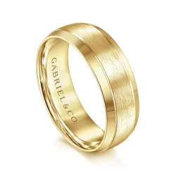 Best Gabriel & Co. Robert - 14K Yellow Gold 7mm - Beveled Edge Men's Wedding Band in Horizontal Brush Finish