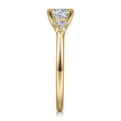 Outlet Gabriel & Co. Sanaa - 14K Yellow Gold Round Three Stone Diamond Engagement Ring