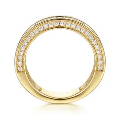 Best Gabriel & Co. Sienne - 14K Yellow Gold Prong Setting Round and Channel Setting Princess Cut Diamond Anniversary Band - 1 ct
