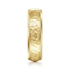 New Gabriel & Co. Simon - 14K Yellow Gold 6mm - Men's Wedding Band in Hammered Finish