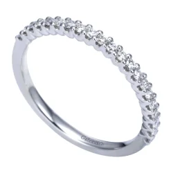 Discount Gabriel & Co. Sorrento - Platinum Shared Prong Set Diamond Wedding Band - 0.25 ct