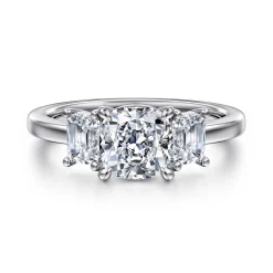 Outlet Gabriel & Co. Stephi - 14K White Gold Cushion Cut Three Stone Diamond Engagement Ring