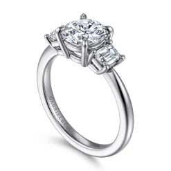 Outlet Gabriel & Co. Stephi - 14K White Gold Round Three Stone Diamond Engagement Ring