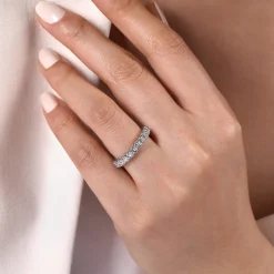 Outlet Gabriel & Co. Toulouse - 14K White Gold 12 Stone Diamond Wedding Band - 1.05 ct