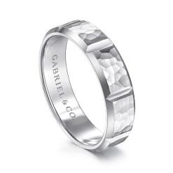 Hot Gabriel & Co. Zachary - 14K White Gold 6mm - Men's Wedding Band with Hammered Stations